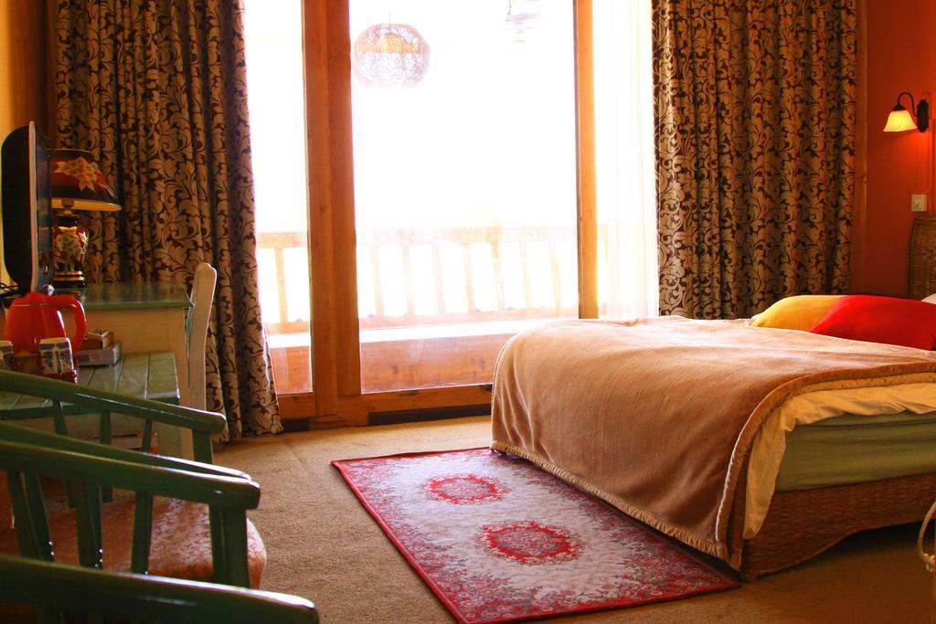 Shangri-La Lao Shay Youth Hostel Ngoại thất bức ảnh