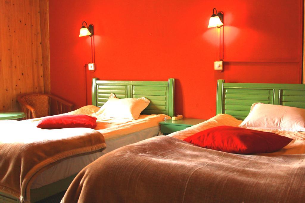 Shangri-La Lao Shay Youth Hostel Ngoại thất bức ảnh